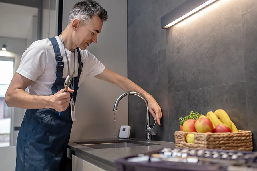 Tom Brady and partner Tom Wagner to pay over $200 million for stake in Las Vegas Raiders